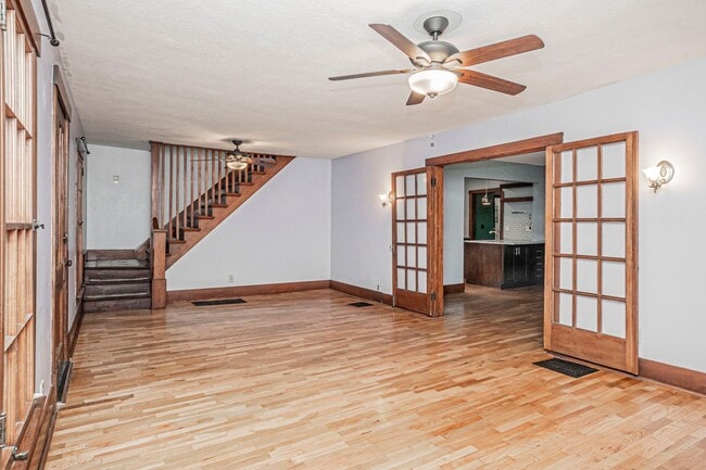 Building Photo - Please View 3D Virtual Walk-Through Before...