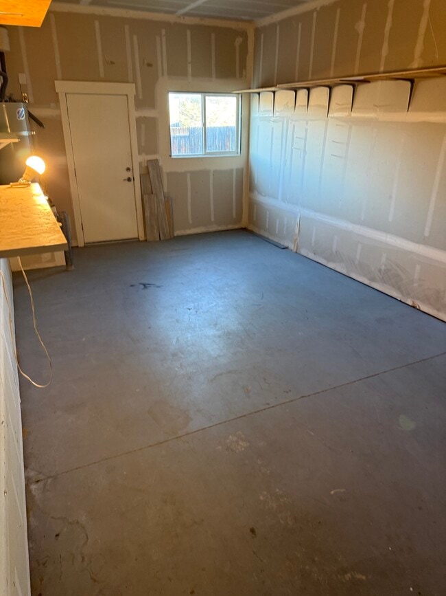 Building Photo - 5261 Schreiner Dr