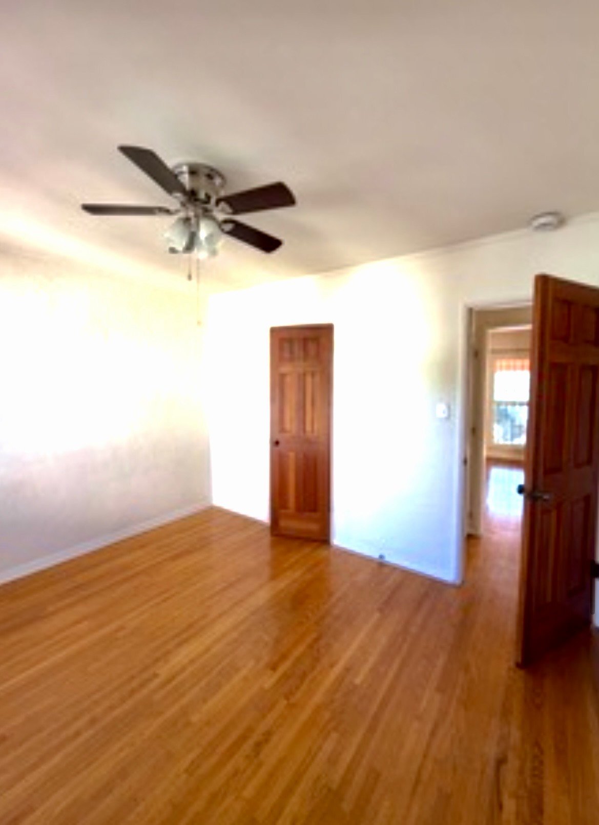 Building Photo - 6089 Cashio St