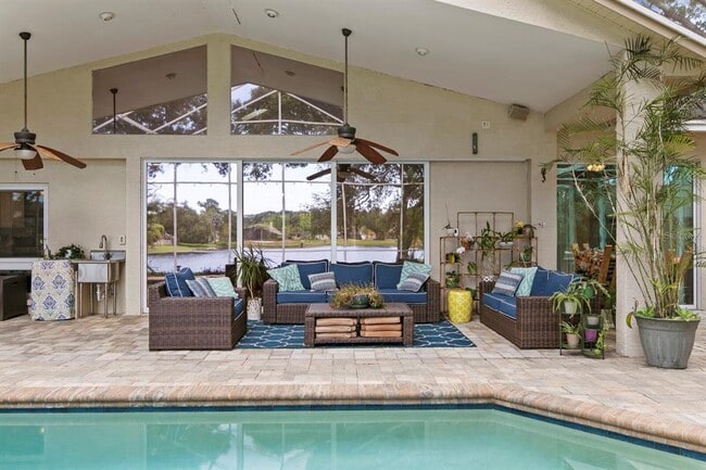 Building Photo - 8412 Ridgebrook Cir