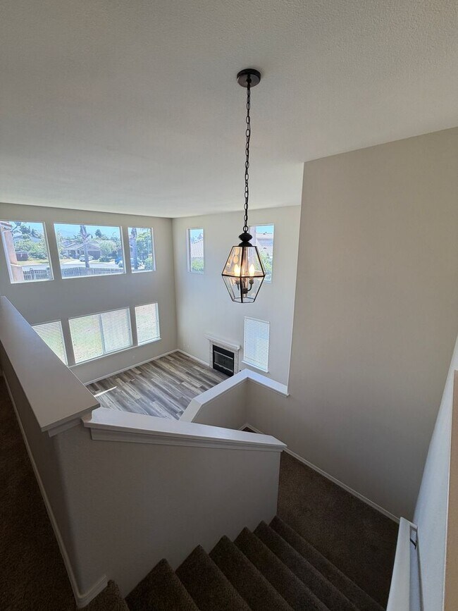 Building Photo - 1810 Baylor Ln