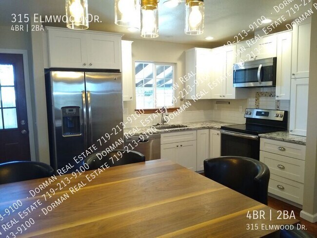 Building Photo - 315 Elmwood Dr