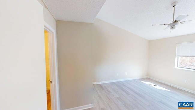Building Photo - 111 Turtle Creek Rd