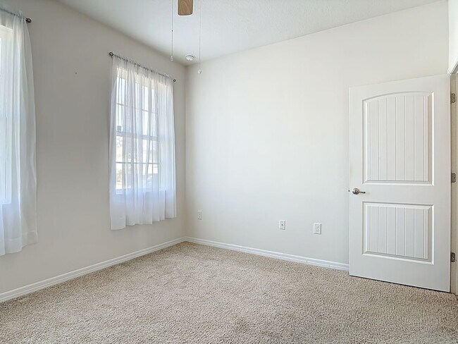 Building Photo - Beautiful Oak Leaf Preserve 3 Bedroom 2 Bathroom Smart Home