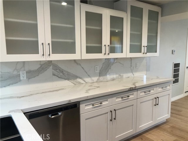 Building Photo - 1866 N Ave 56