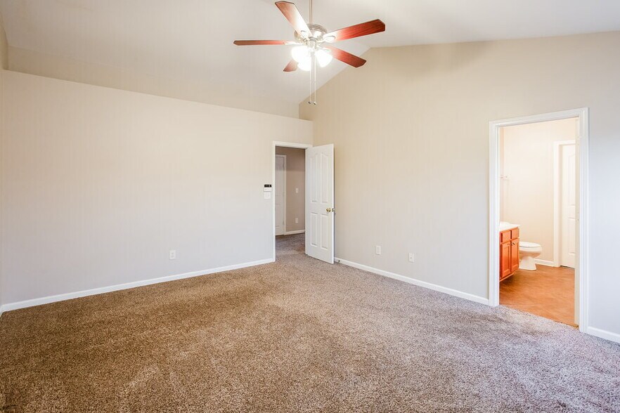 Building Photo - 7035 Winding Cedar Tr