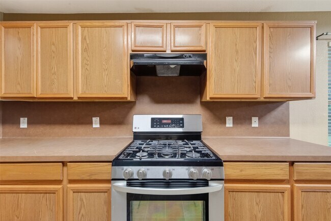 Building Photo - 9219 Pinderfield Ct