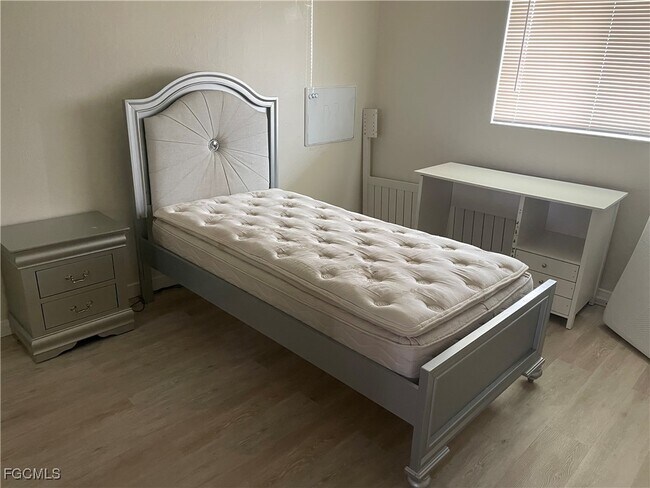 Building Photo - 841 Gleason Pkwy