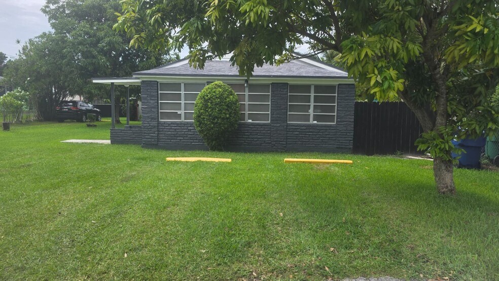 Building Photo - 161 NW 156th St