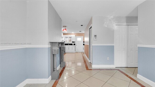 Building Photo - 2860 W 80th St