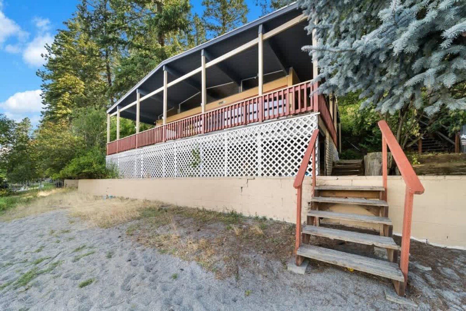 Building Photo - 1015 W Kidd Island Rd