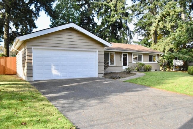 Primary Photo - 3 bedroom in Bellevue WA 98006
