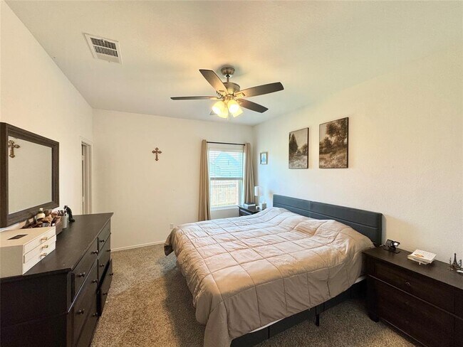 Building Photo - 112 Akela Wy