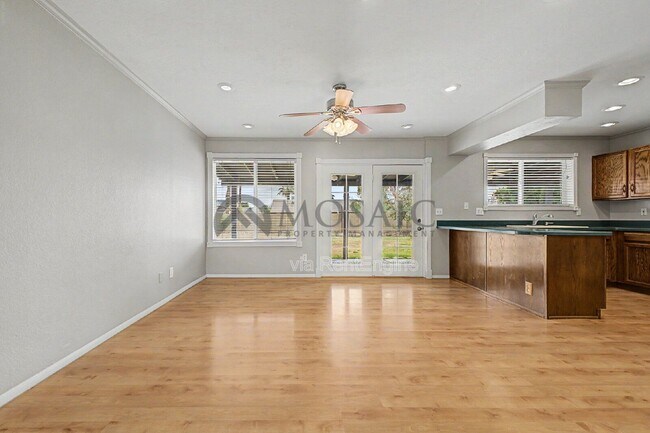 Building Photo - 4837 E Encanto St