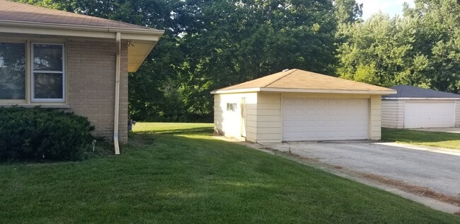 Building Photo - 1220-1283 83rd St