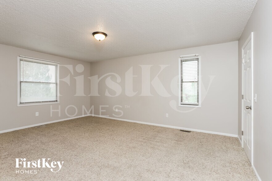 Building Photo - 416 Oak Pl