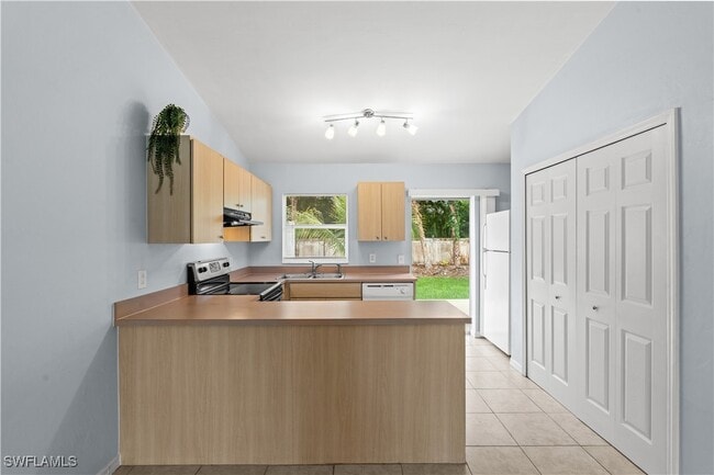 Building Photo - 8402 Matanzas Rd