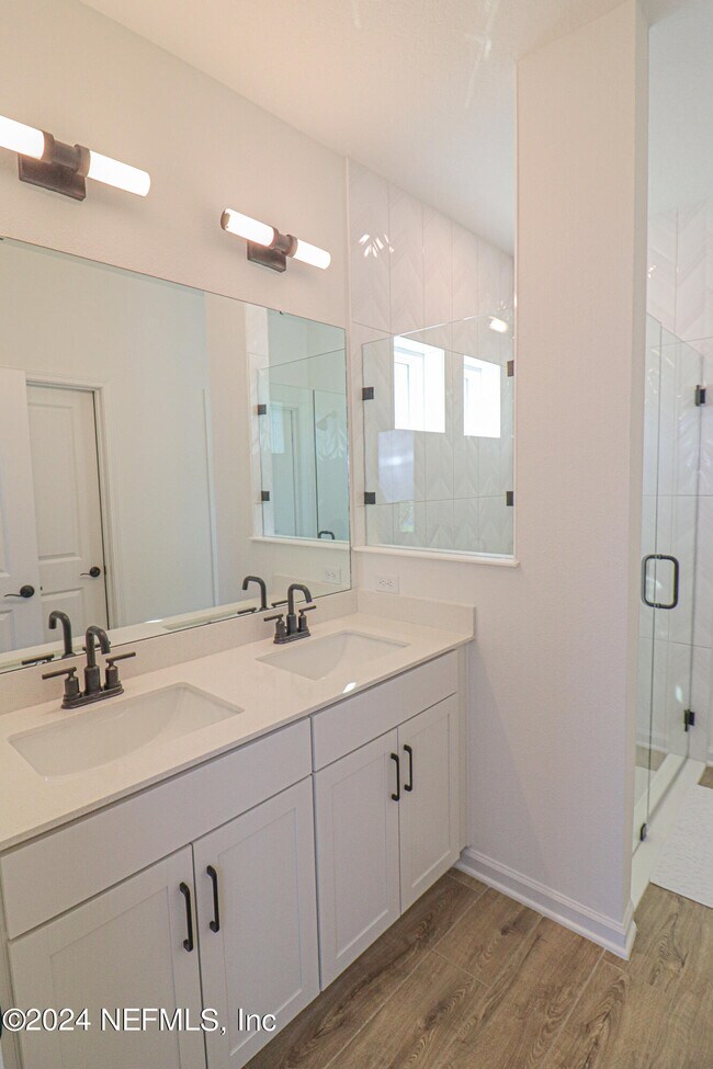 Building Photo - 483 Stargaze Ln