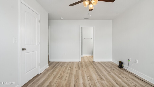 Building Photo - 7675 Shadow Lake Dr