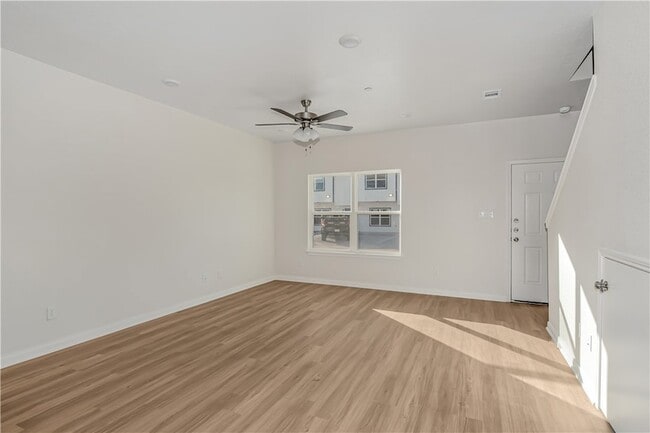 Building Photo - 601 W 24th St