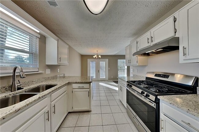 Building Photo - 5796 Shoal Creek Dr