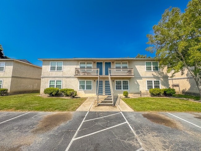 Building Photo - 431 Fair Rd