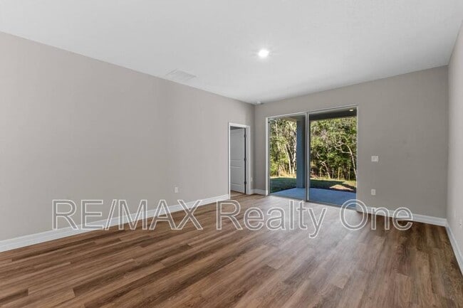 Building Photo - 241 E Reel Loop