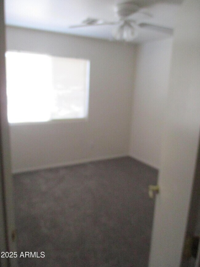 Building Photo - 10359 W Dana Ln