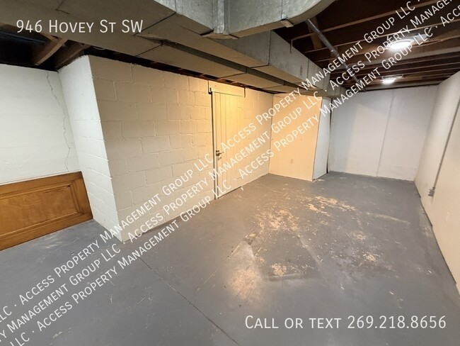 Building Photo - 946 Hovey St SW