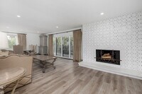 Interior Photo - 1408 Barry Ave