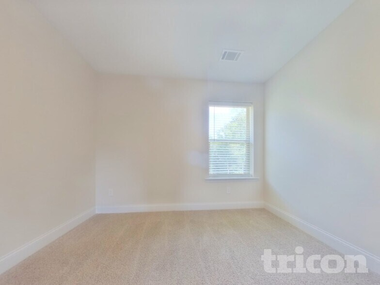 Building Photo - 446 Cantrell Dr