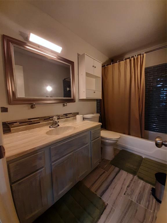 Building Photo - 9700 Leawood Blvd