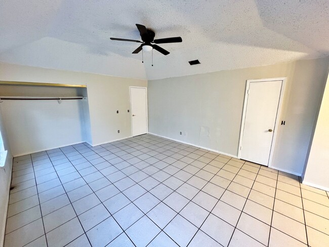 Building Photo - 13442 Bridgewalk Ln