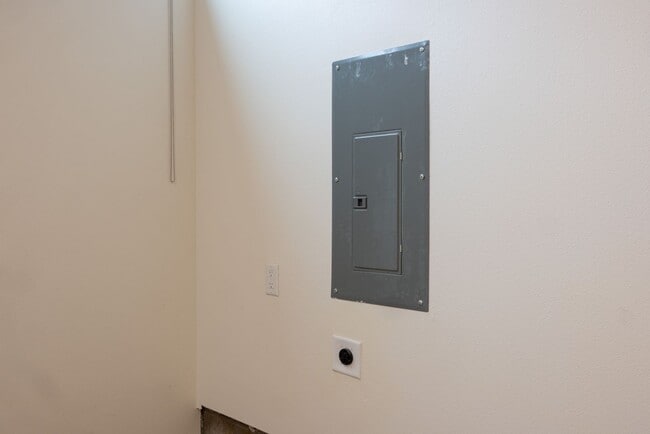 Building Photo - Riverside Townhomes - Waterfront Living in Vancouver