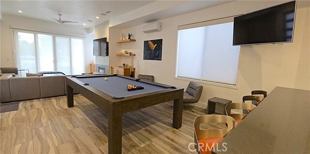 Building Photo - 237 1st St