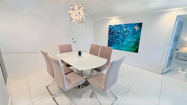 Building Photo - 5161 Collins Ave