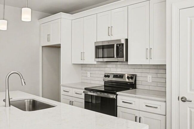 Building Photo - Brand New 4BD/2.5BA Home in Mooresville!