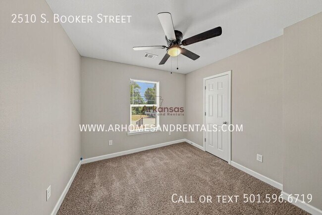 Building Photo - 2510 Booker St