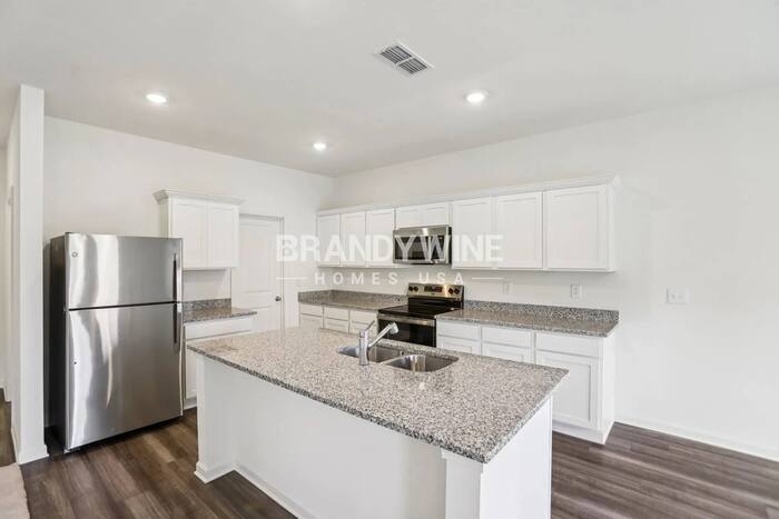 Building Photo - 534 Otway Lp