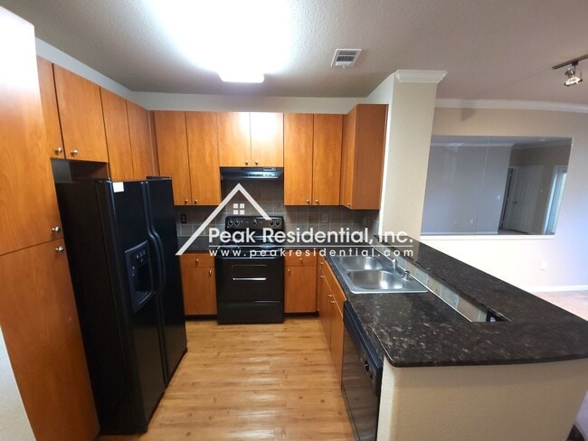 Building Photo - 2 br, 2 bath House - 8434 Walerga Road #821