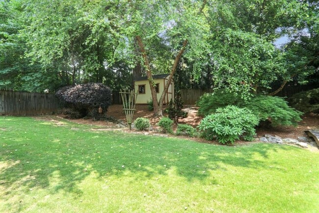 Building Photo - 3679 Donaldson Dr NE