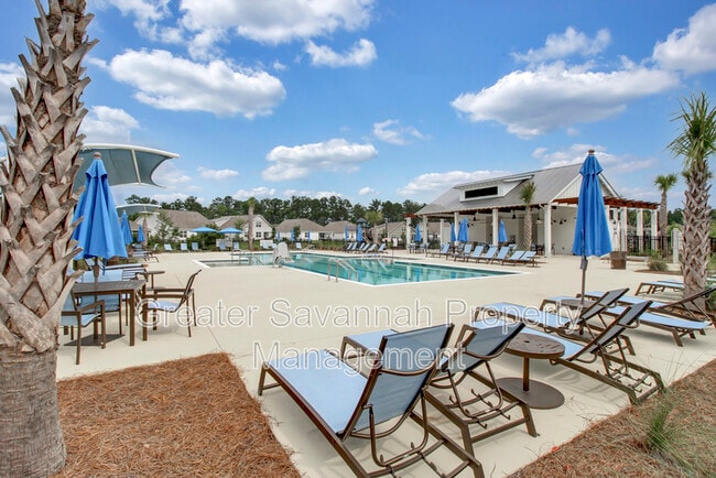 Building Photo - 105 Cole St