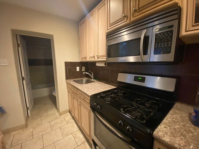 Building Photo - 1338 Passyunk Ave