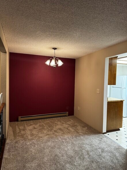 Building Photo - 820 Cady Rd