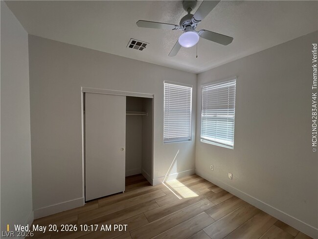 Building Photo - 8027 Sapphire Cove Ave