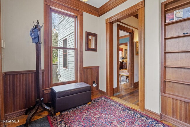 Building Photo - 69 Union Ave