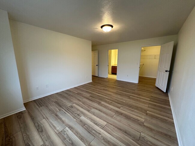 Building Photo - 8610 S Jasonville Ct SE