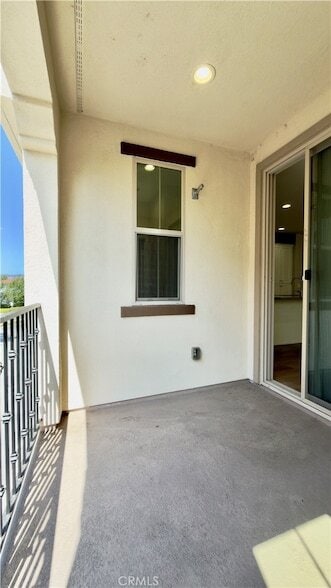 Building Photo - 130 Greenleaf Dr