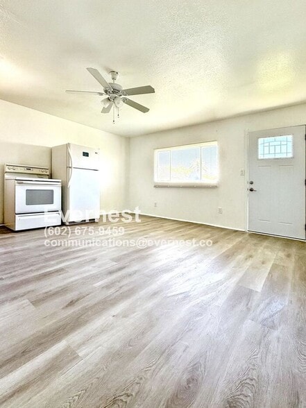 Primary Photo - 2525 E Willetta St