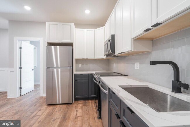 Building Photo - 435 N 35th St